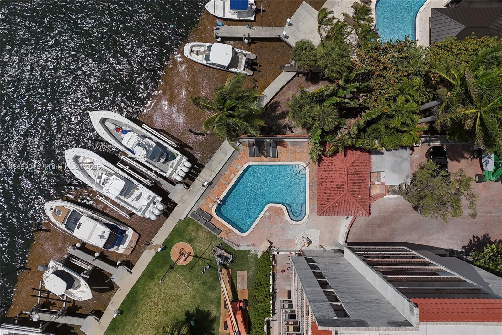 Property photo # 4