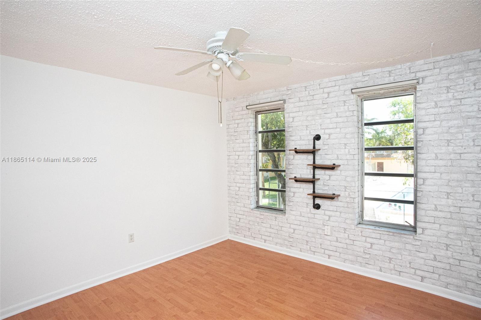 Property photo # 6