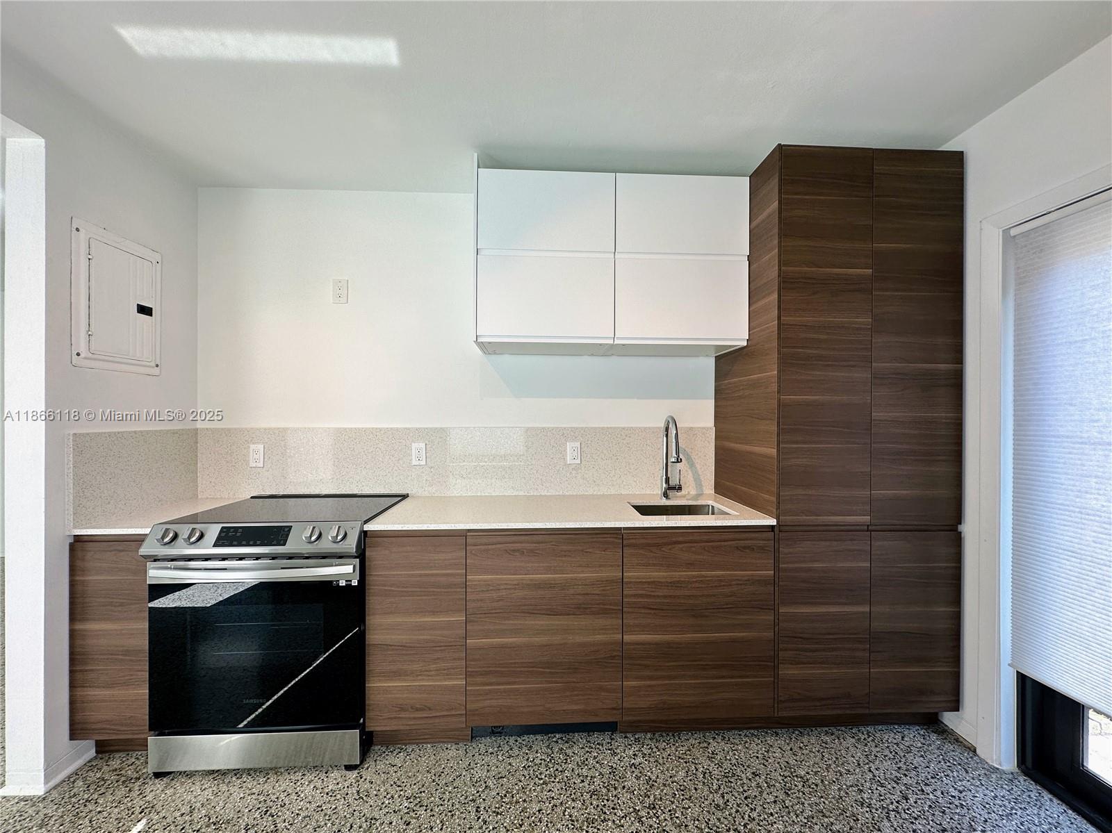 Property photo # 7
