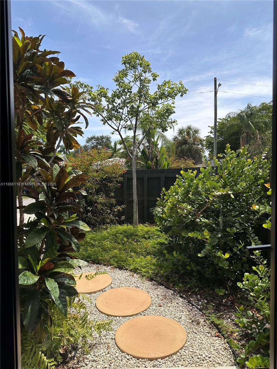 Property photo # 4