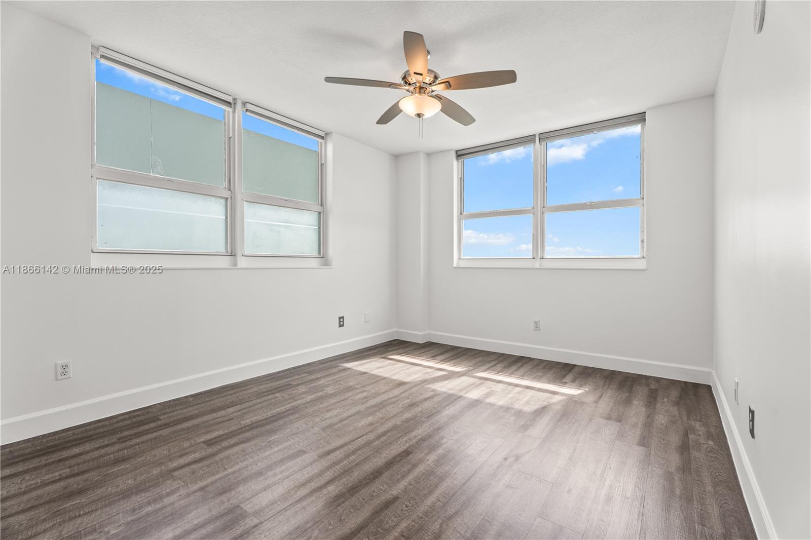 Property photo # 4