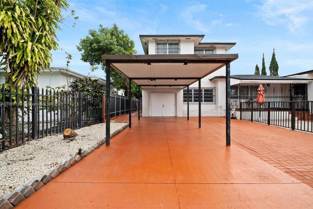Property photo # 0