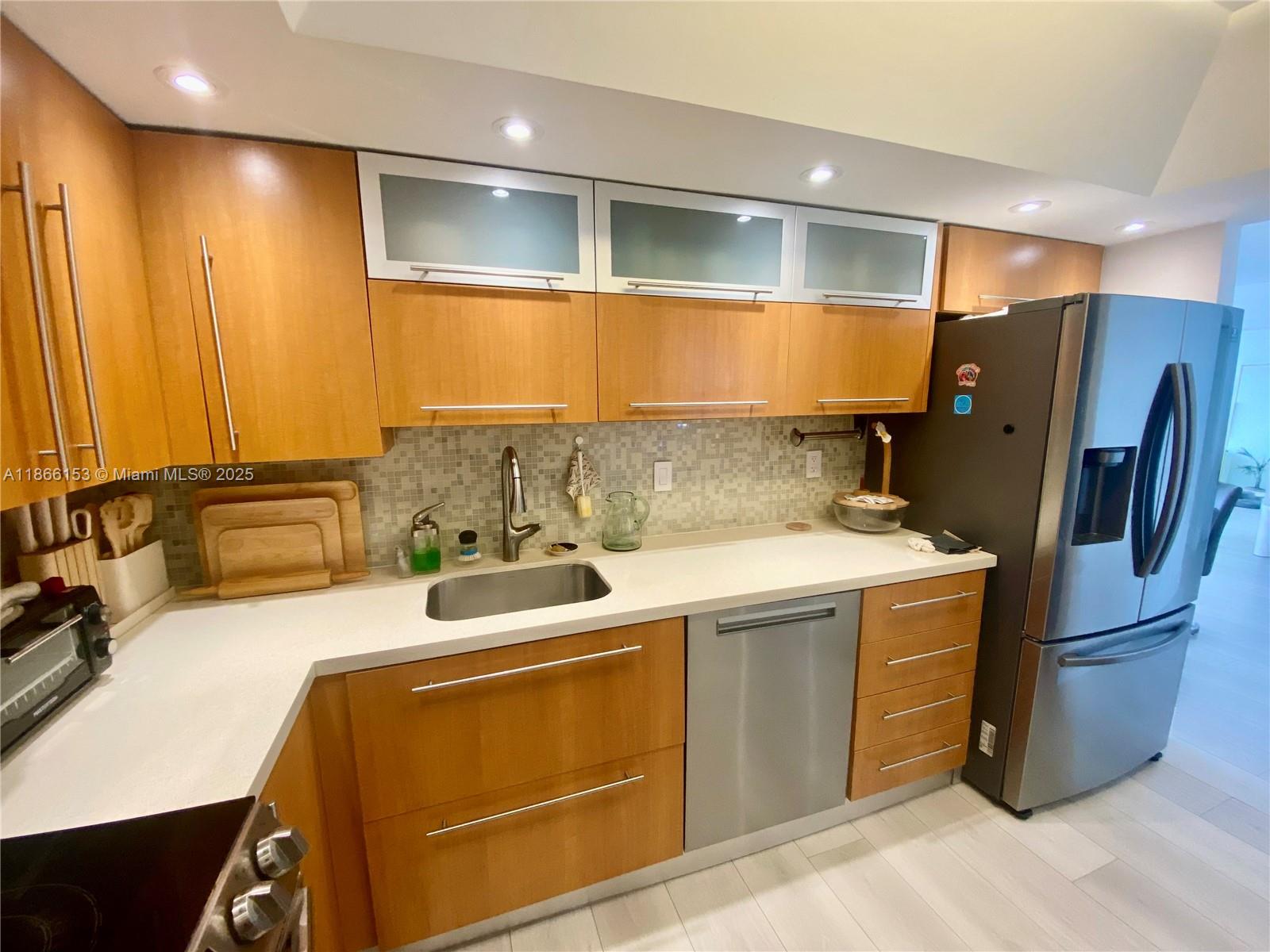 Property photo # 6