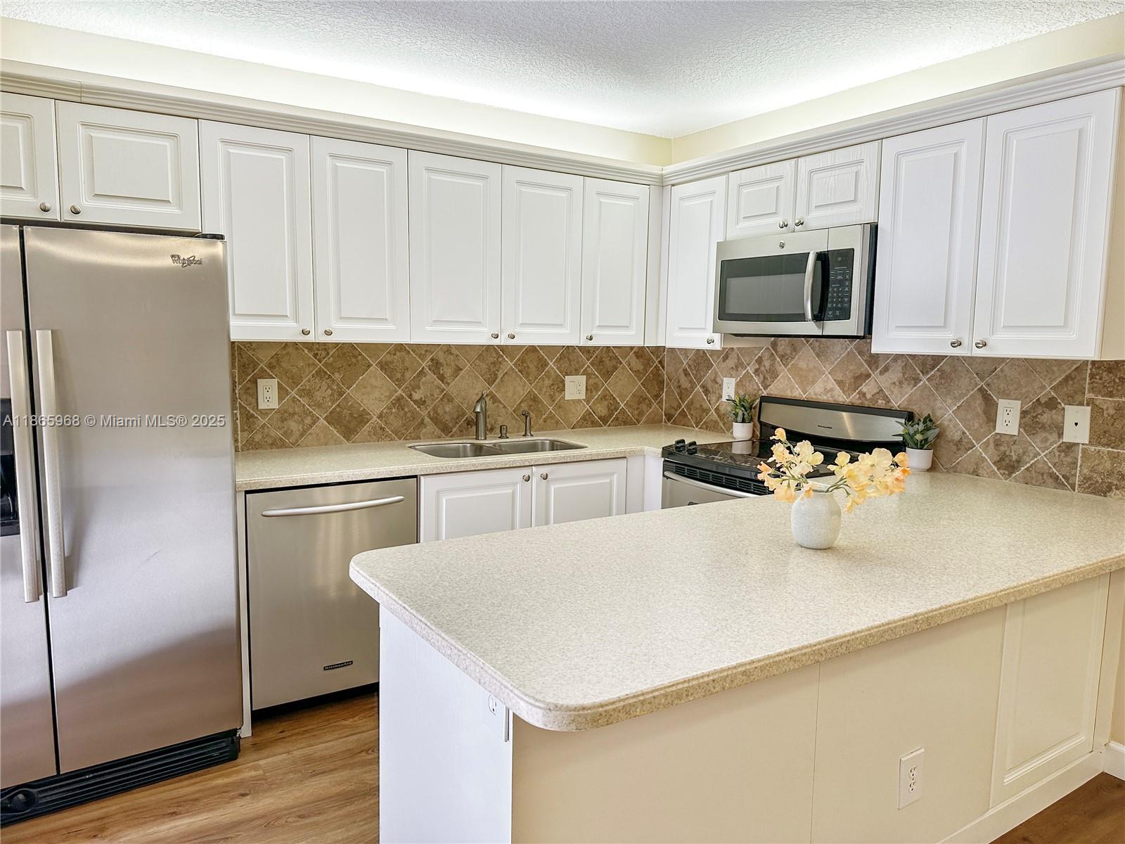 Property photo # 6