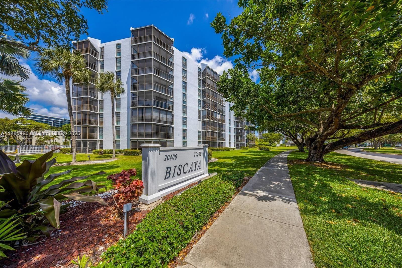 20500 Country Club Dr Unit 614, Aventura, Florida 33180