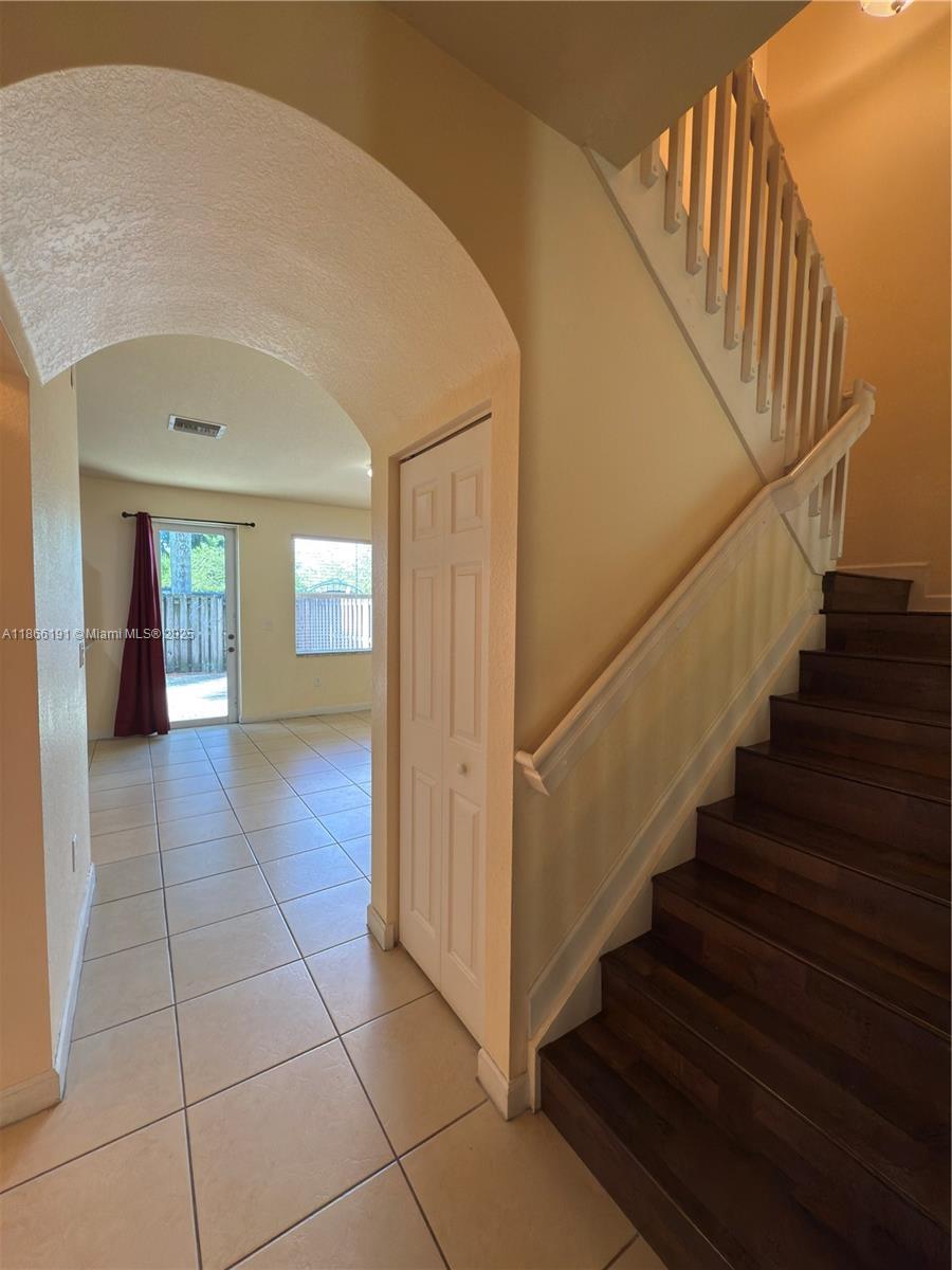 Property photo # 8