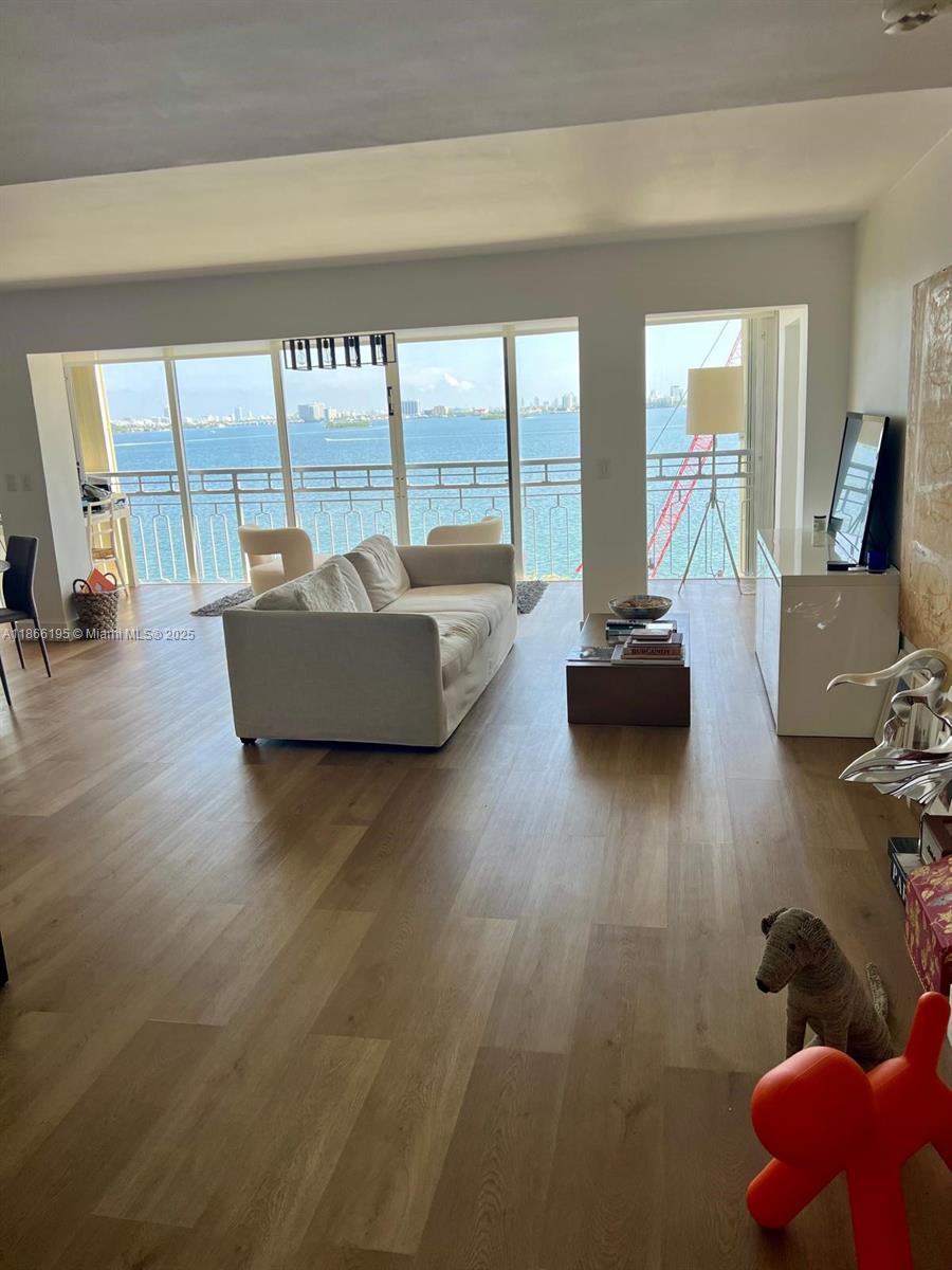 Property photo # 4