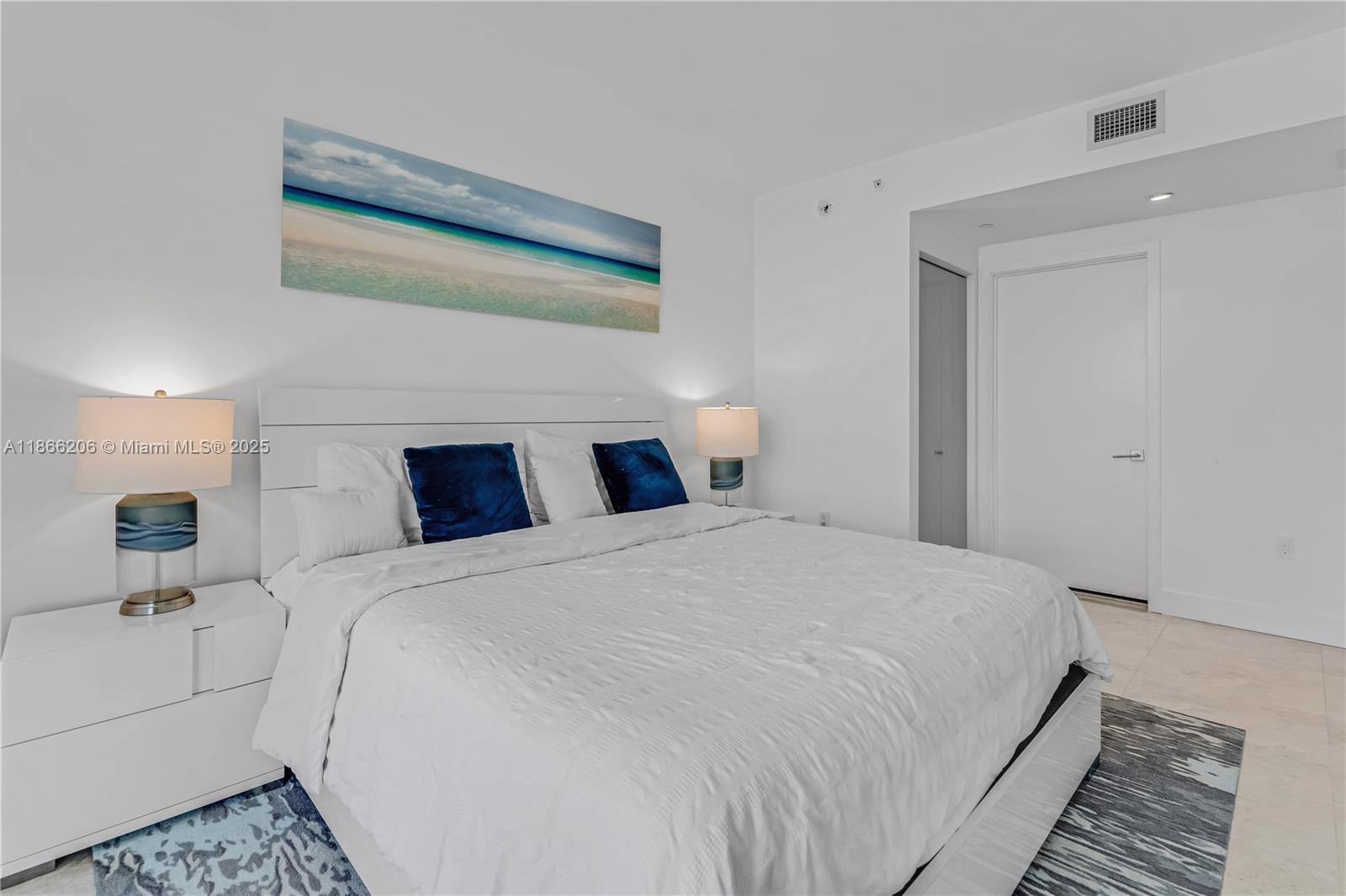 121 NE 34th St #3116, Miami FL 33137