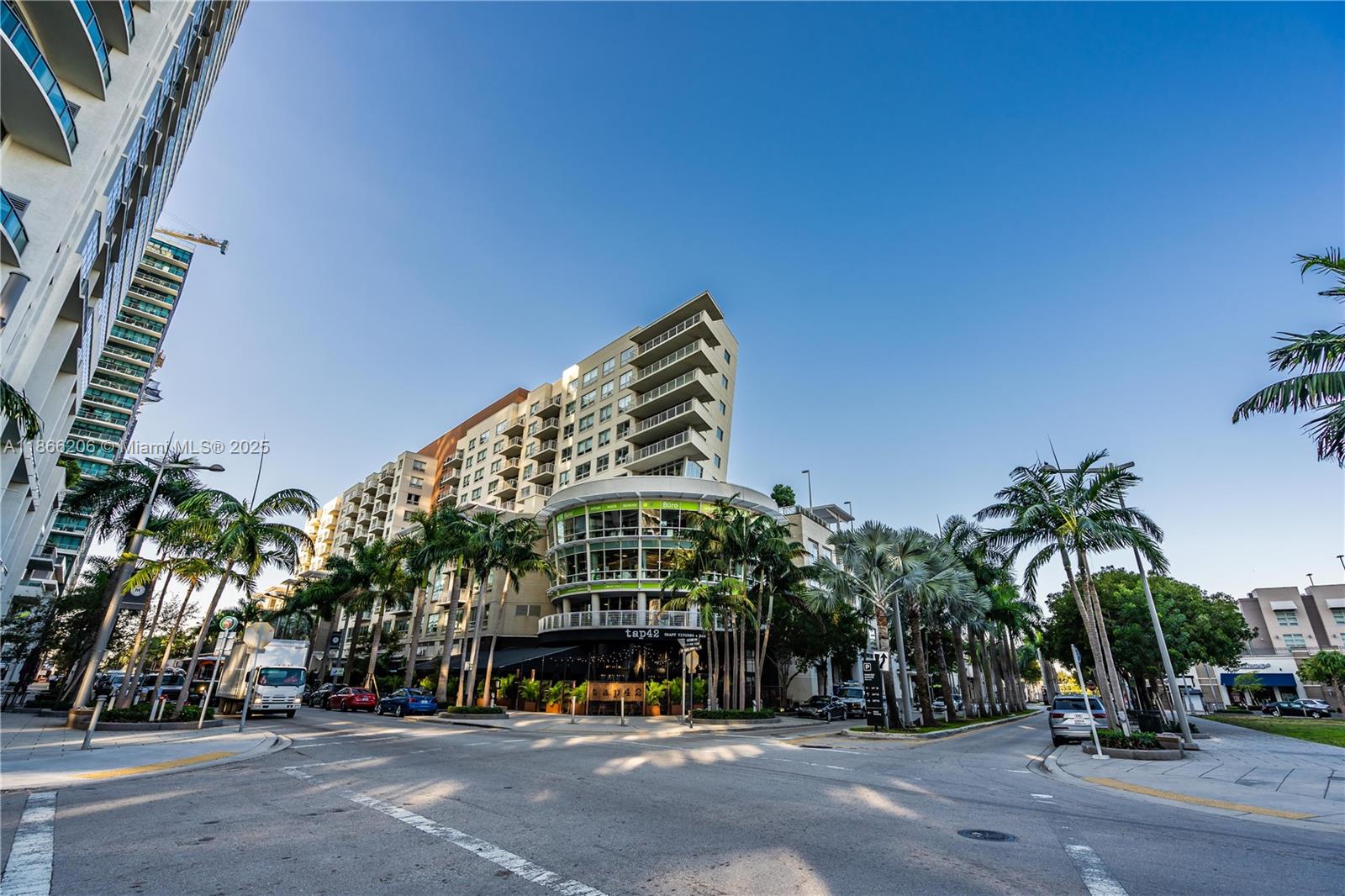 121 NE 34th St #3116, Miami FL 33137