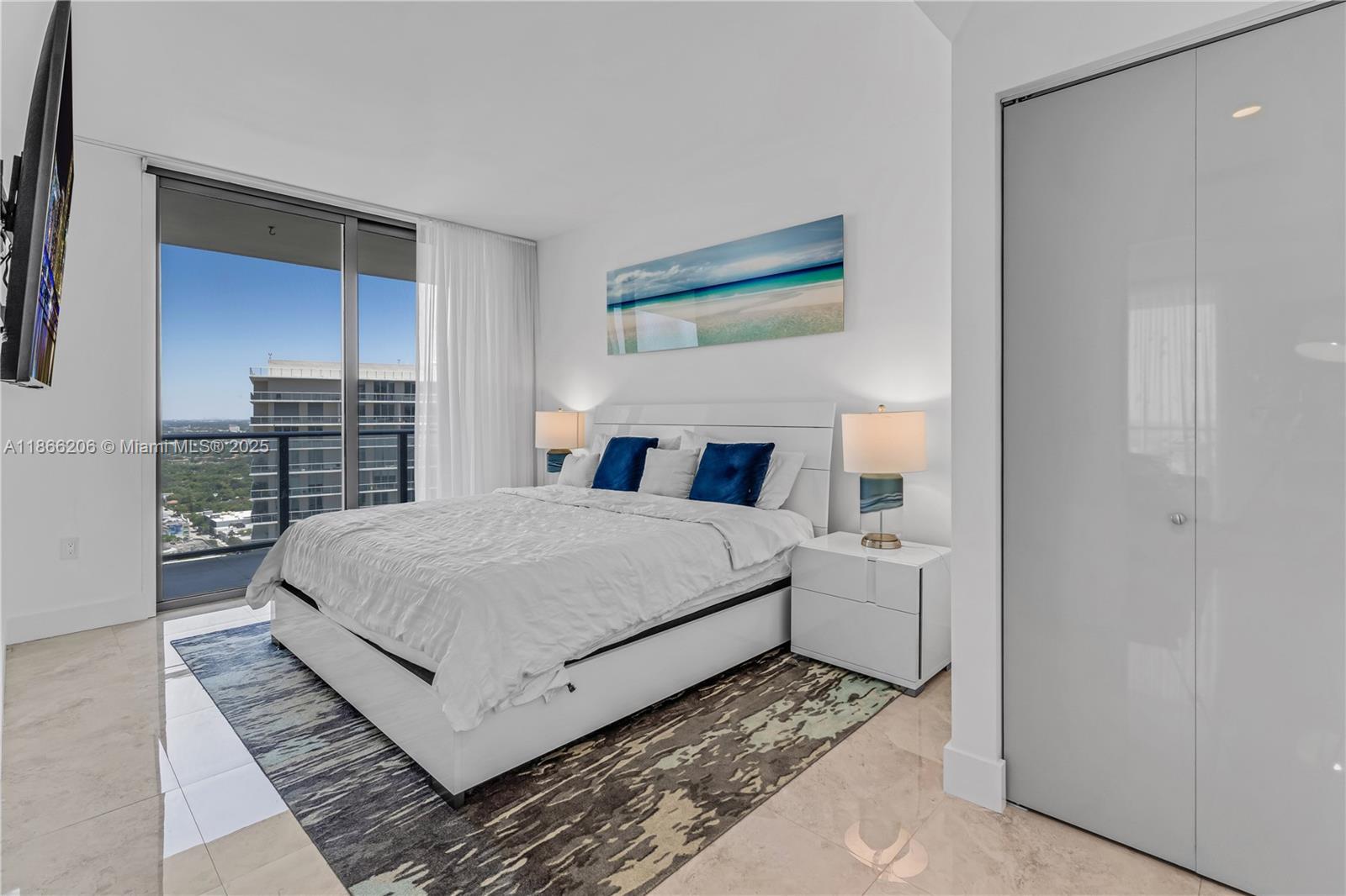 121 NE 34th St #3116, Miami FL 33137
