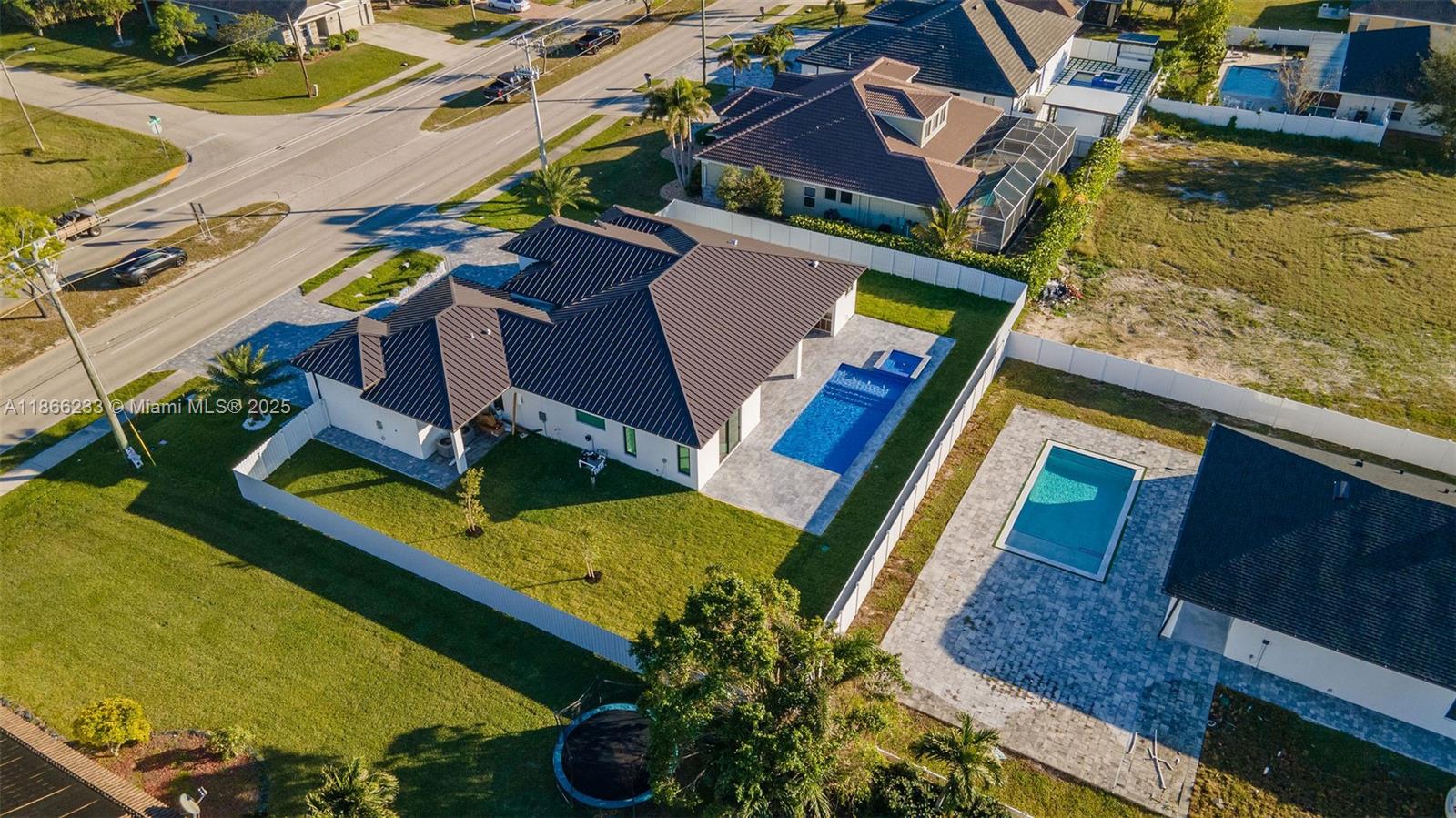 Property photo # 4