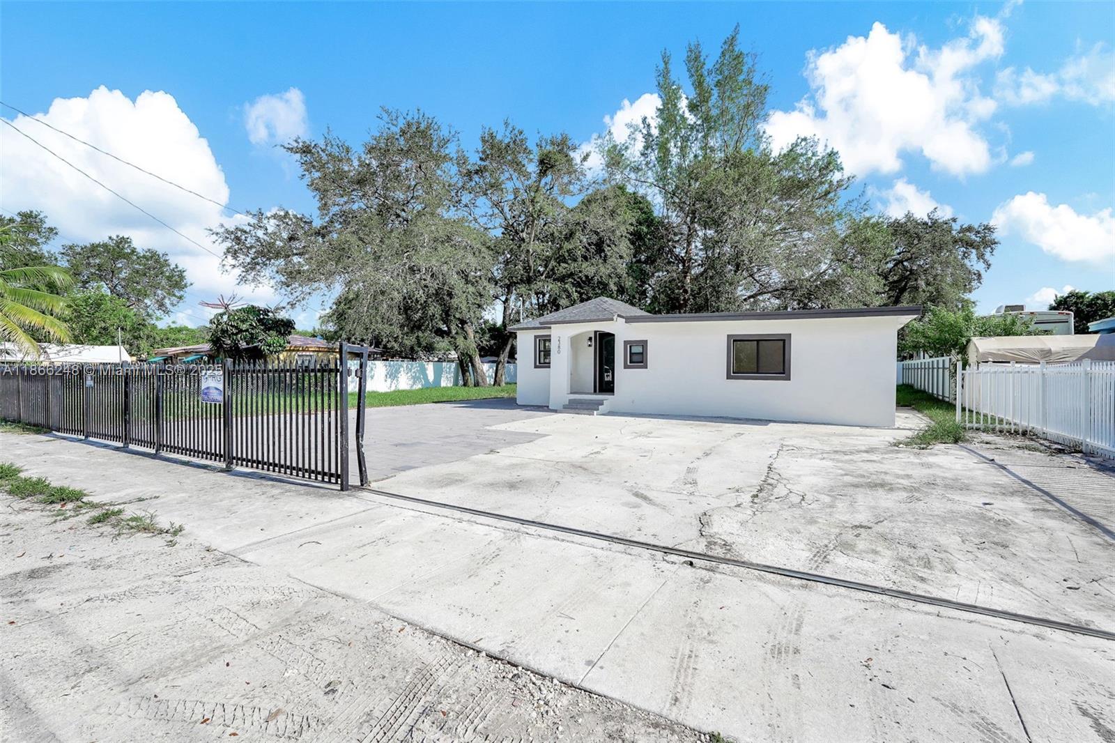 2380 101st St, Miami, Florida 33147