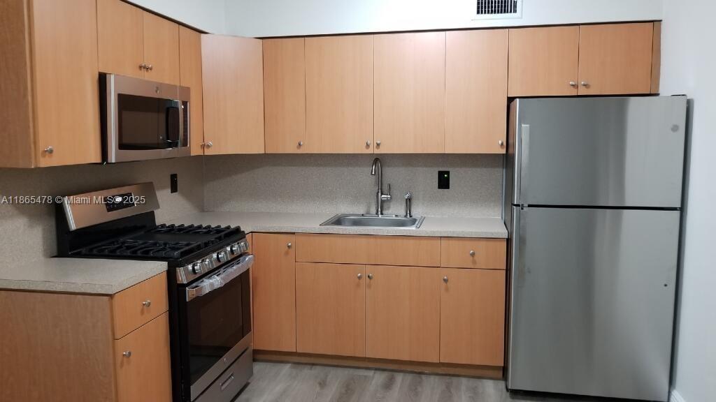 Property photo # 0