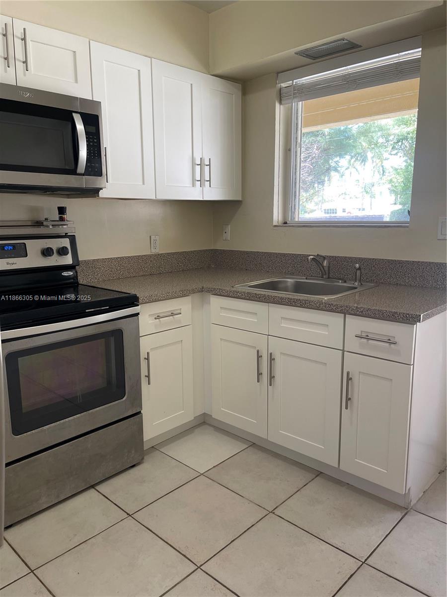 Property photo # 4