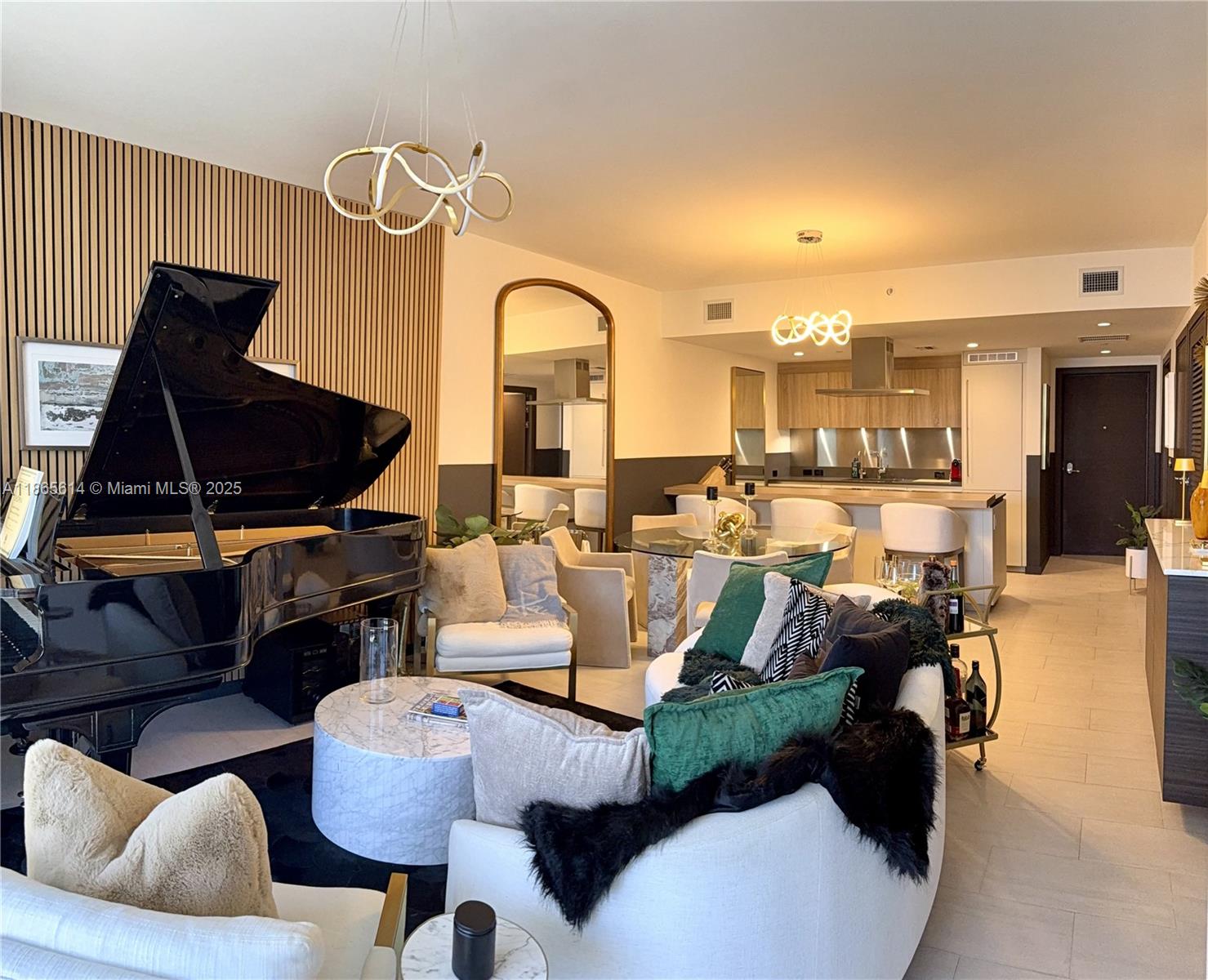 1000 Brickell Plz #4803, Miami FL 33131