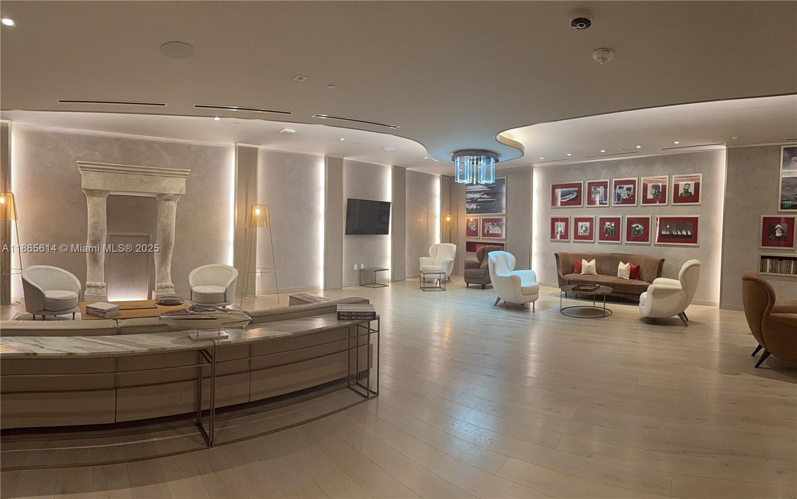 1000 Brickell Plz #4803, Miami FL 33131