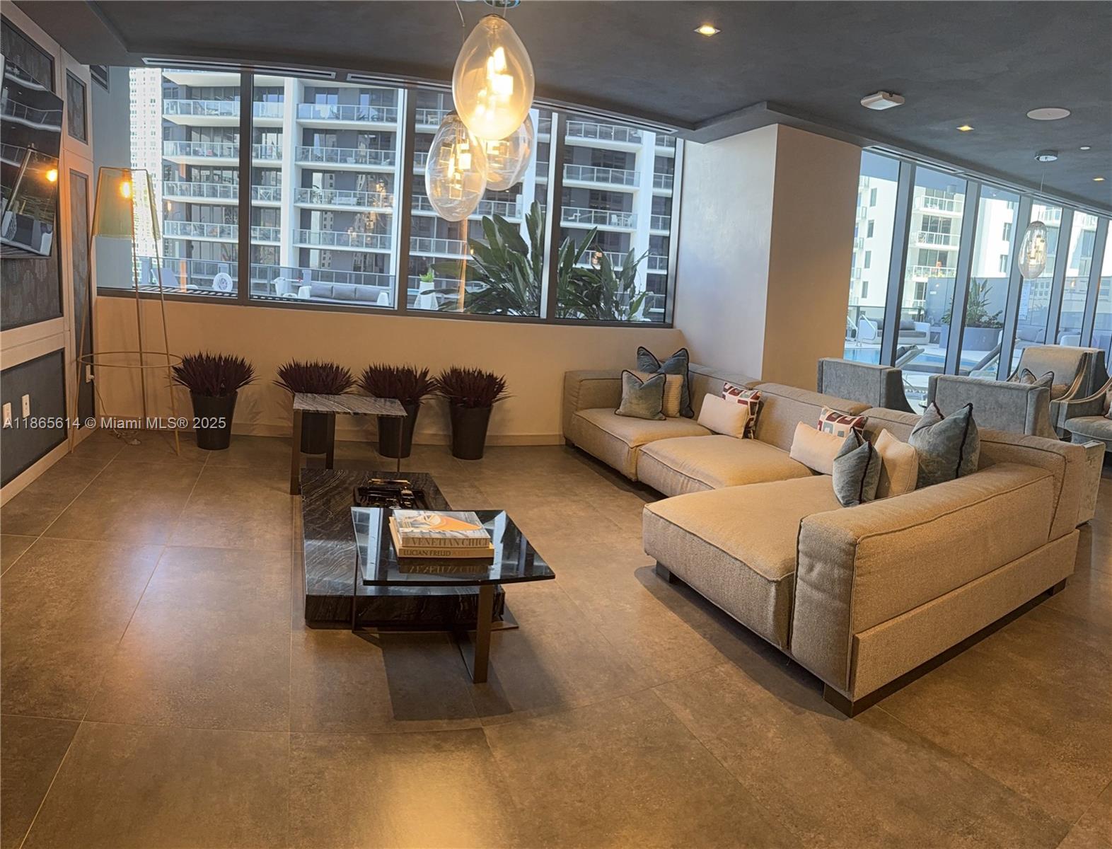 1000 Brickell Plz #4803, Miami FL 33131