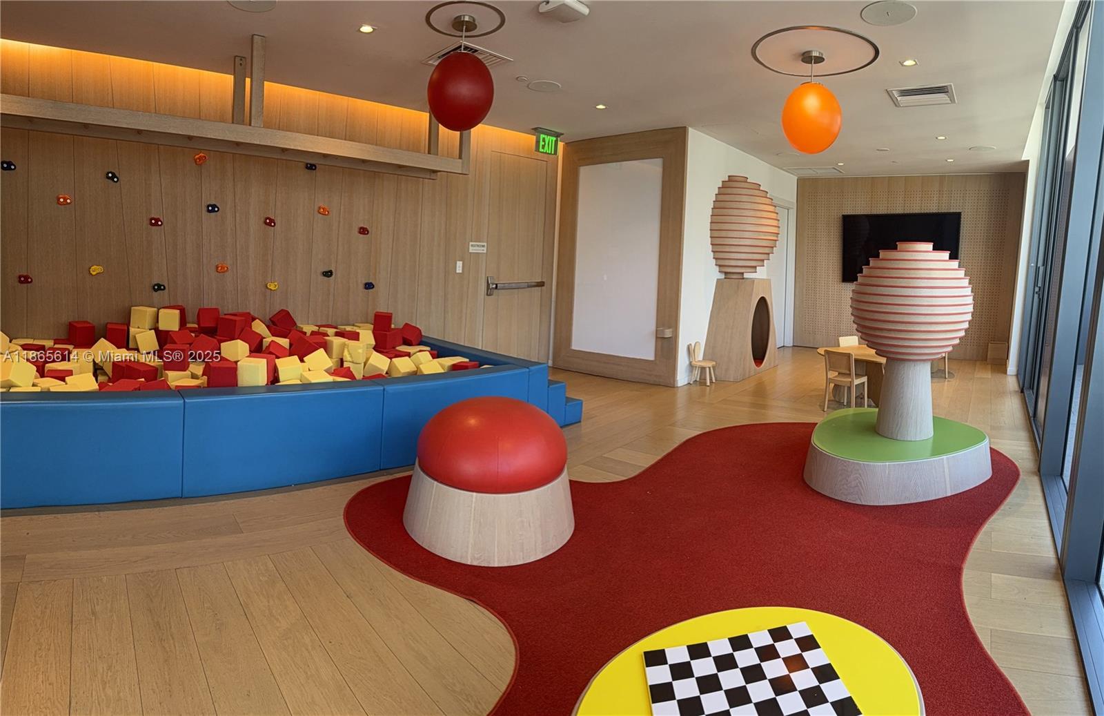 1000 Brickell Plz #4803, Miami FL 33131