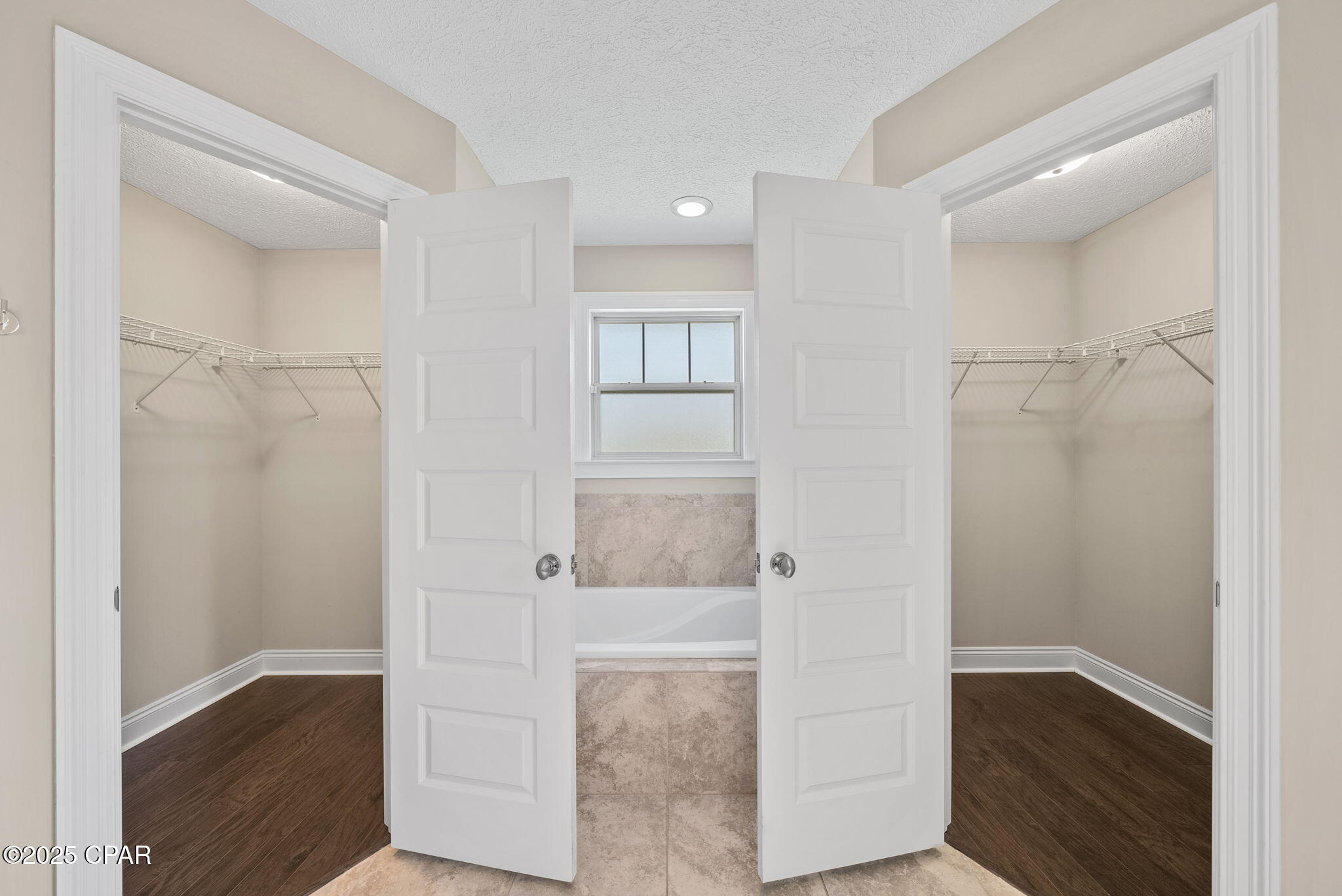 Image 20 For 3542 Azalea Way