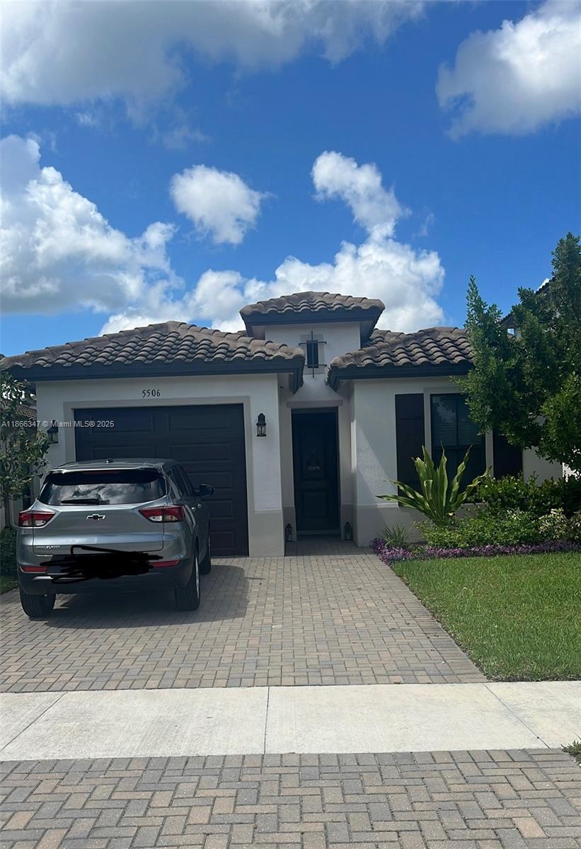 Property photo # 0