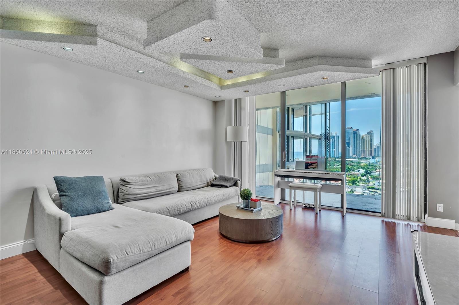 Property photo # 9
