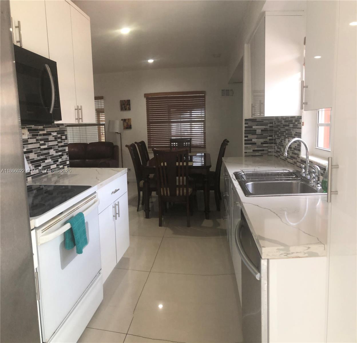 Property photo # 9