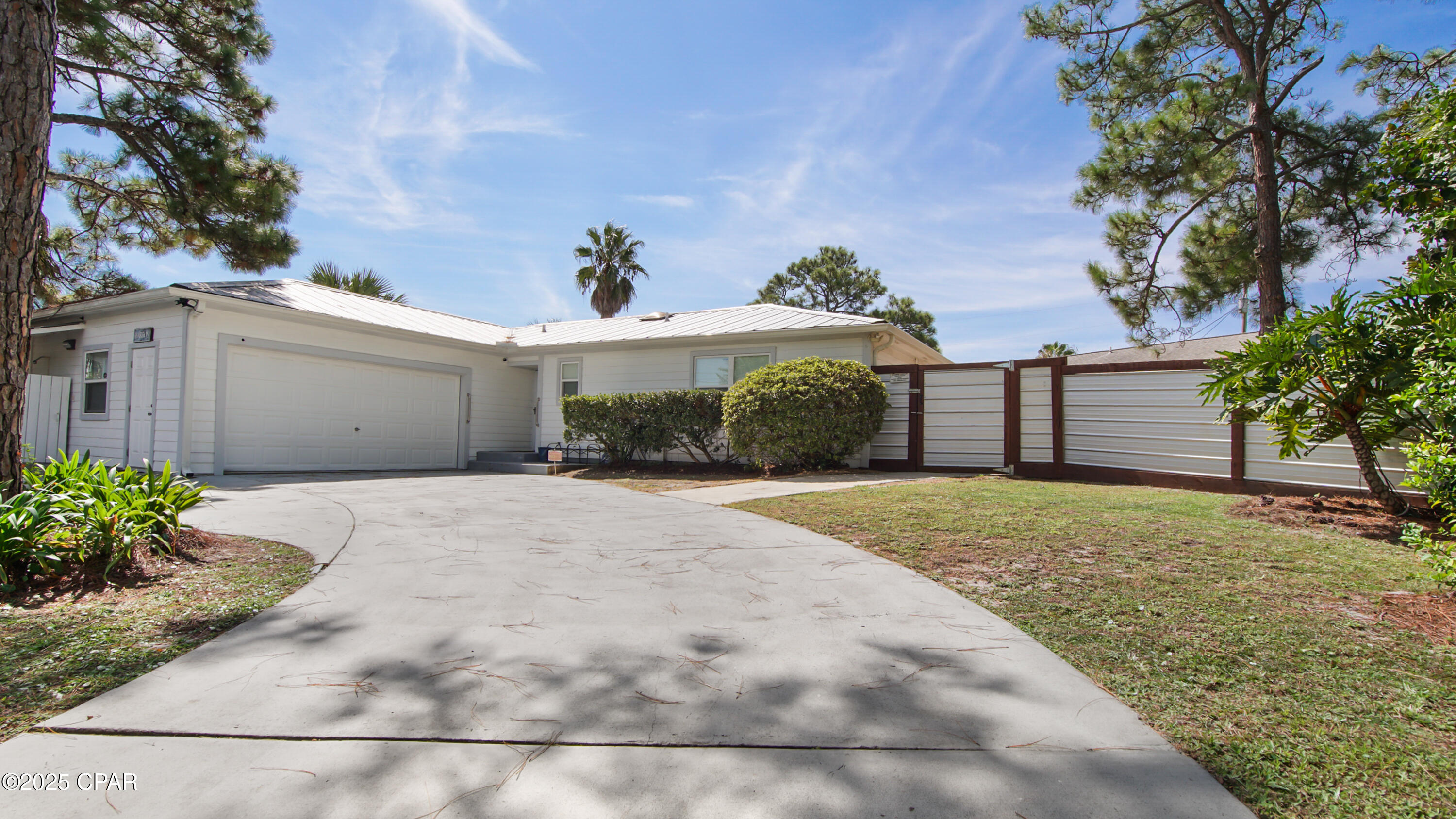 Image 1 For 7425 Lagoon Drive