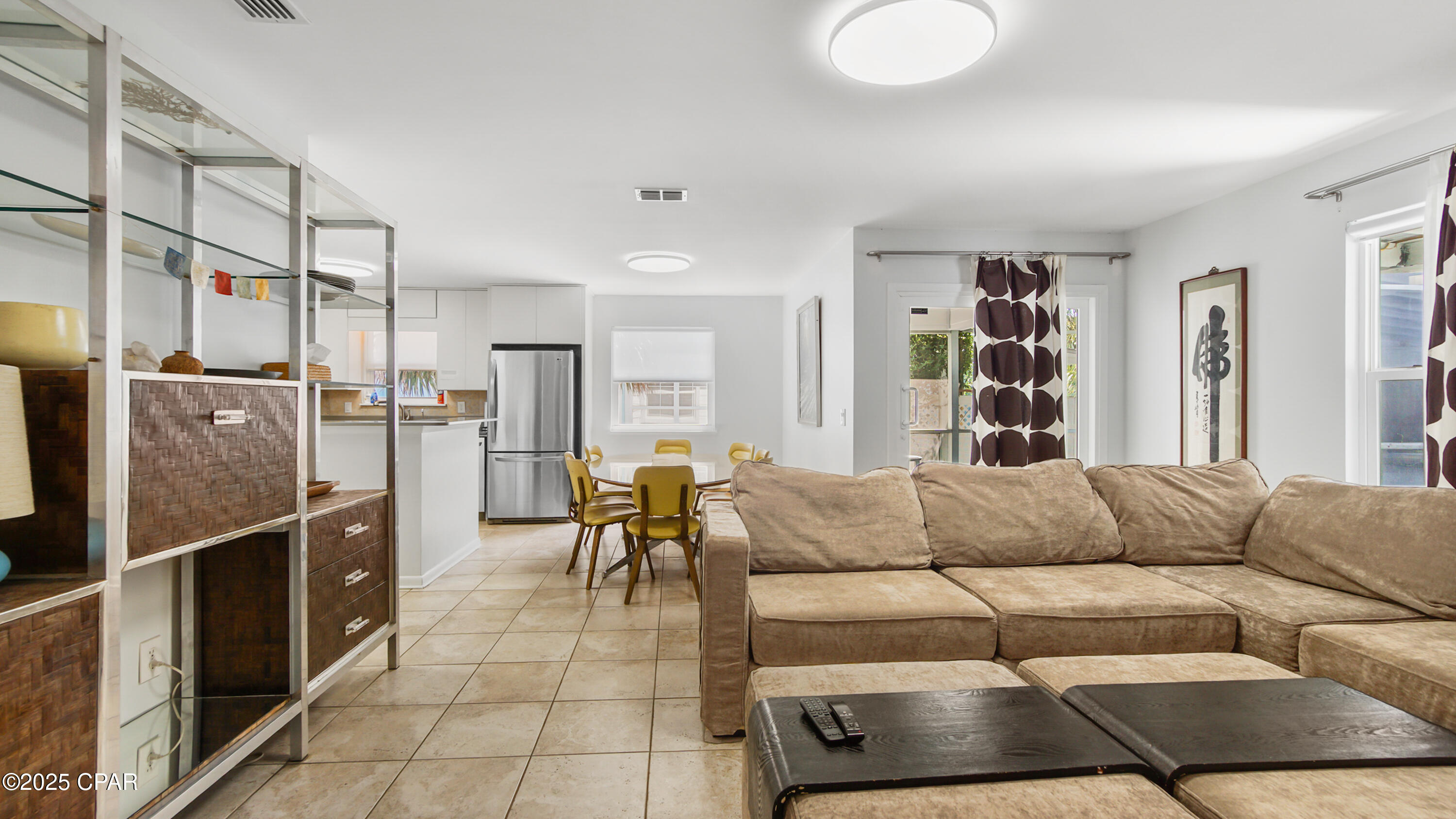 Image 4 For 7425 Lagoon Drive