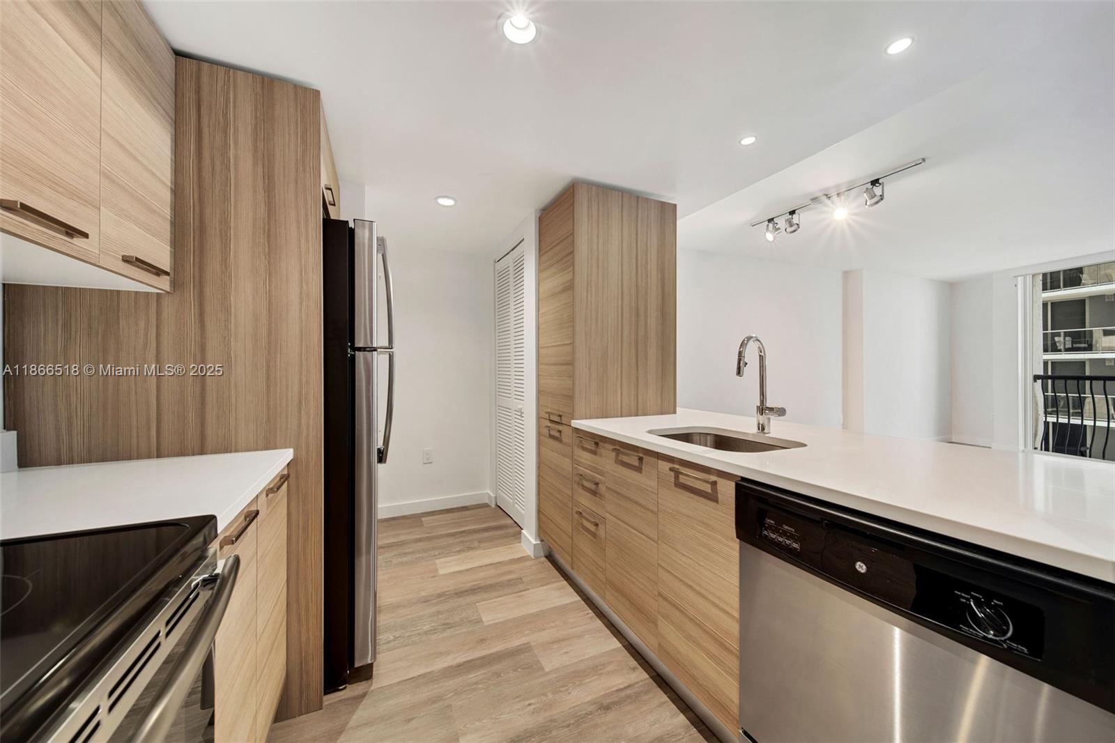 Property photo # 4