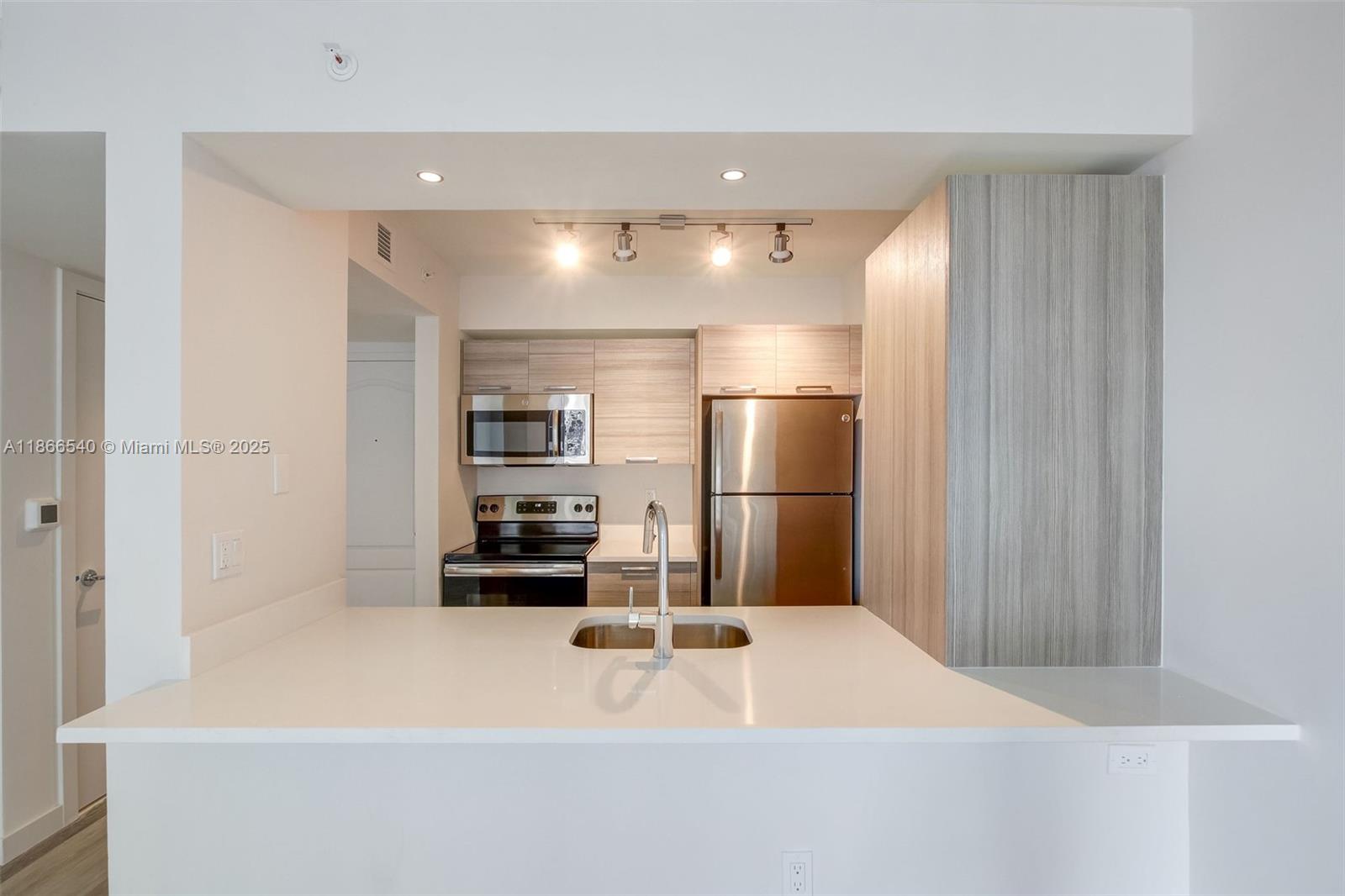 Property photo # 7