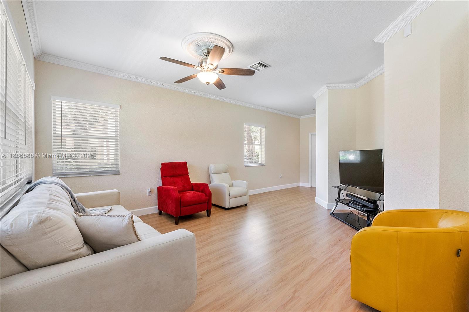 Property photo # 6