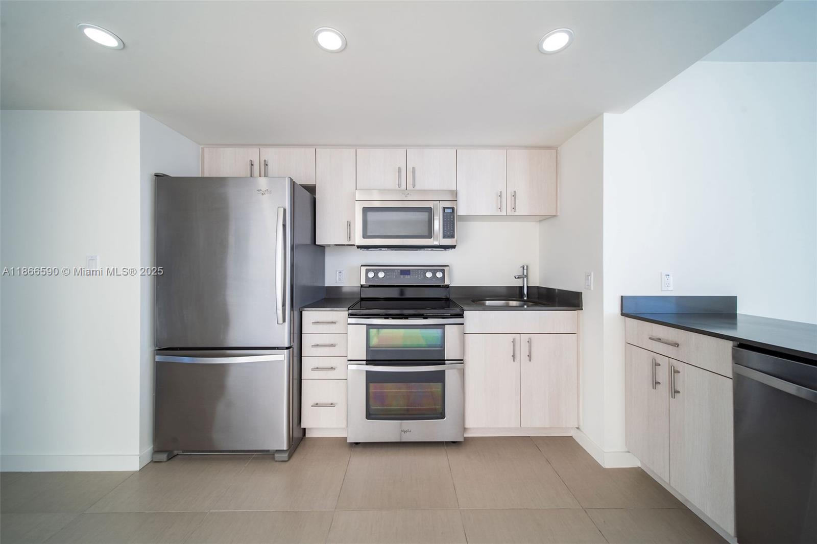 Property photo # 9