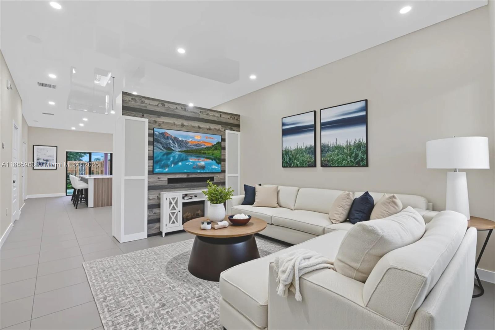 Apex At Park Central Cond