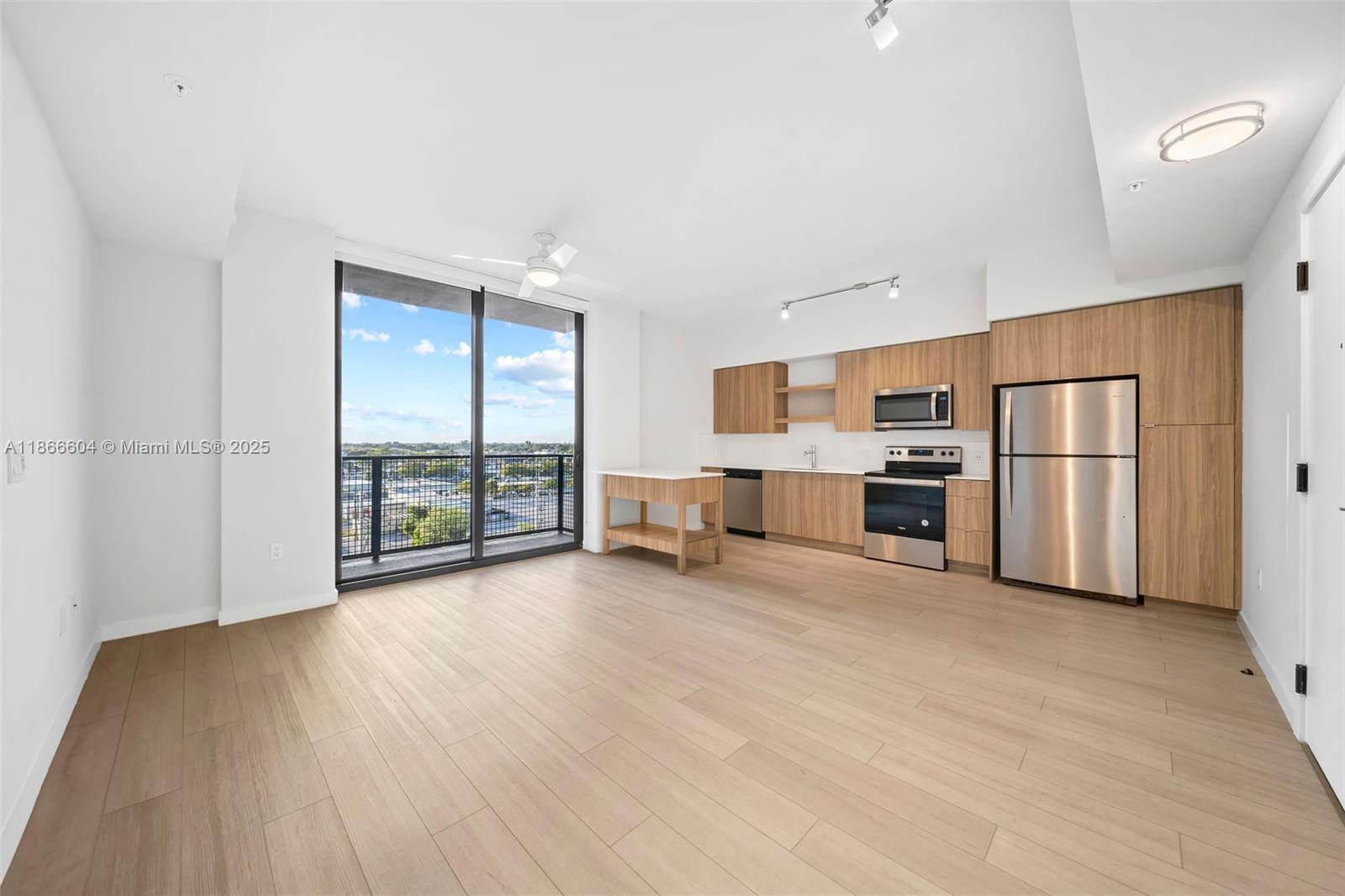 Property photo # 6