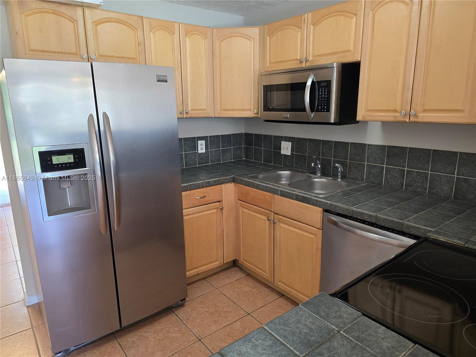 Property photo # 6