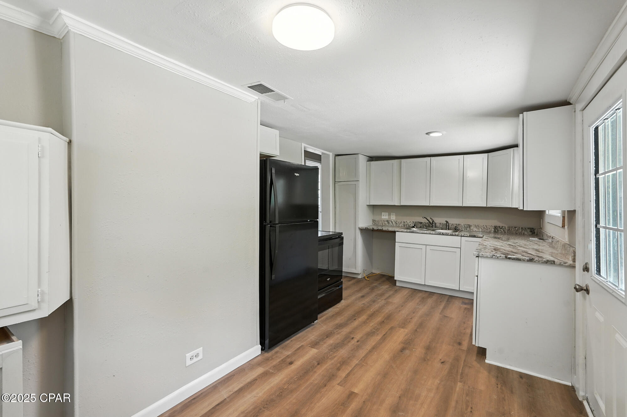 Image 6 For 625 3rd Street