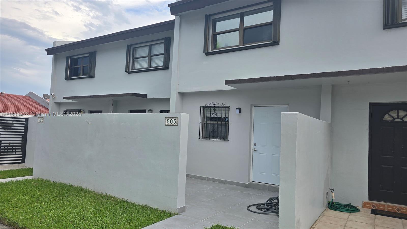 Property photo # 0