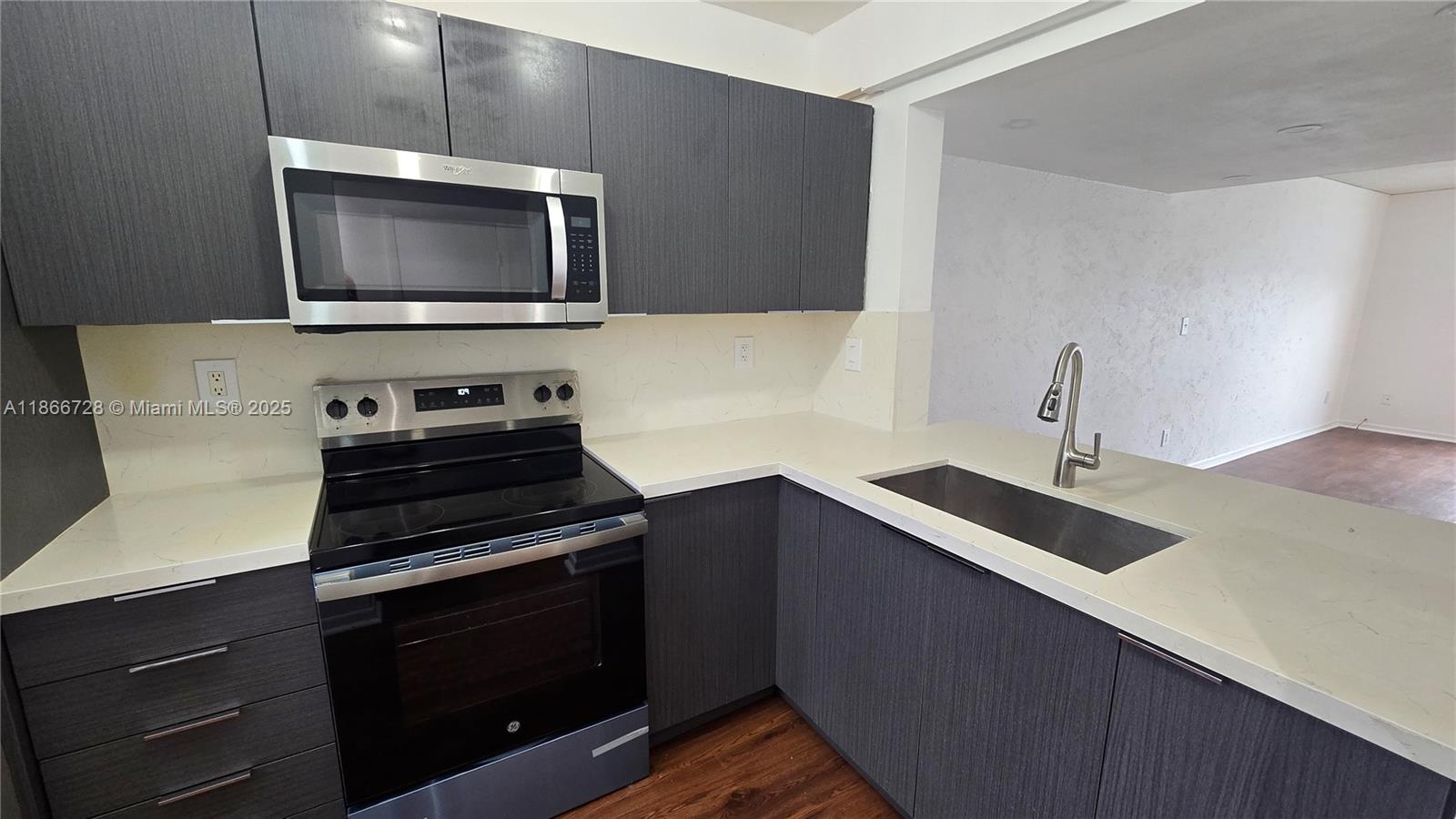 Property photo # 7
