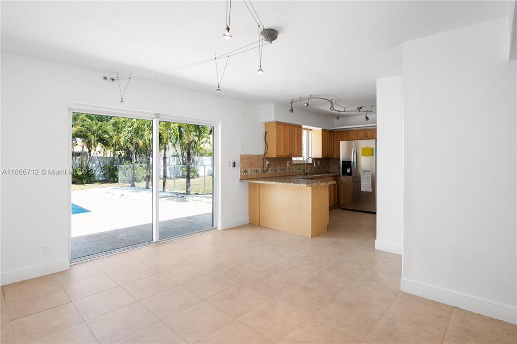 Property photo # 4