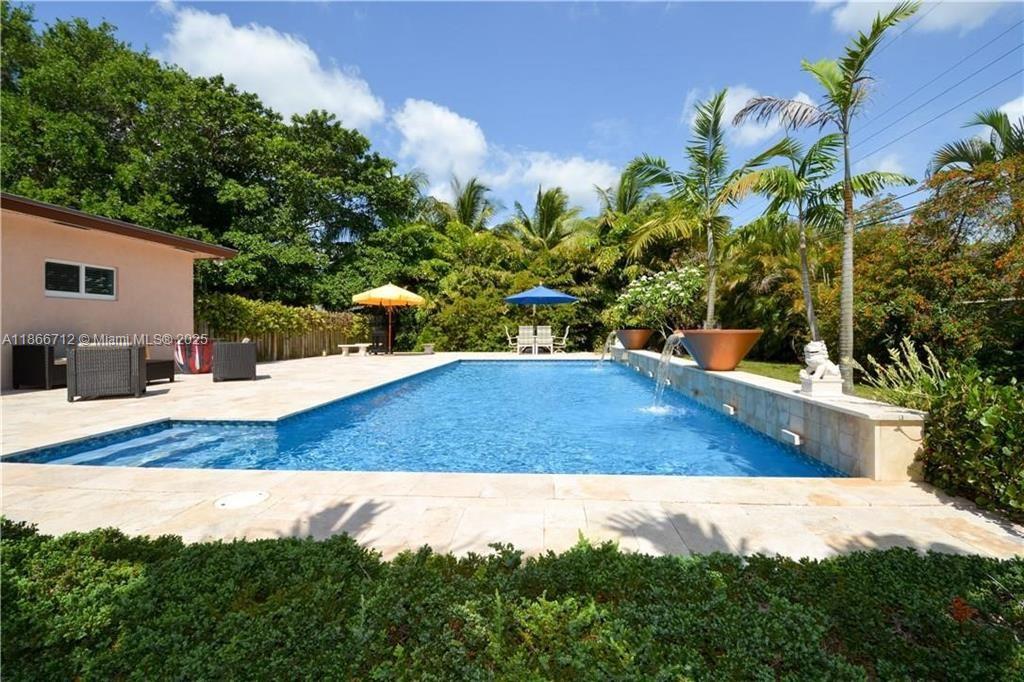 Property photo # 2