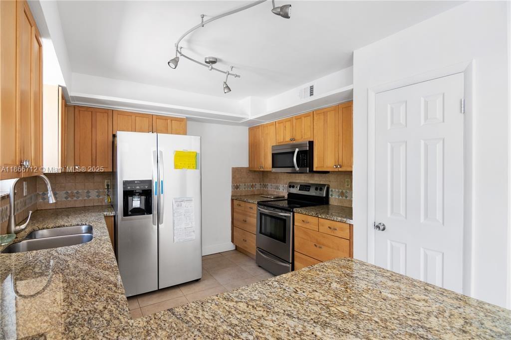 Property photo # 7