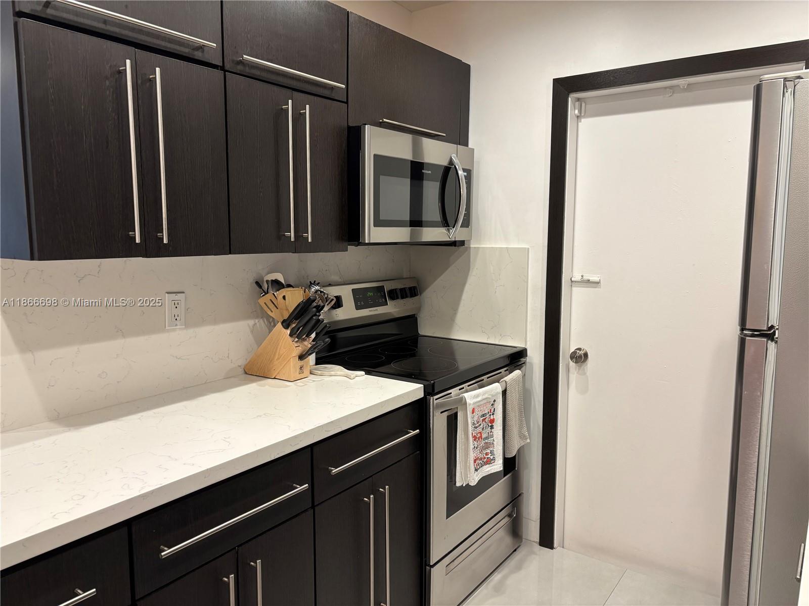 Property photo # 4