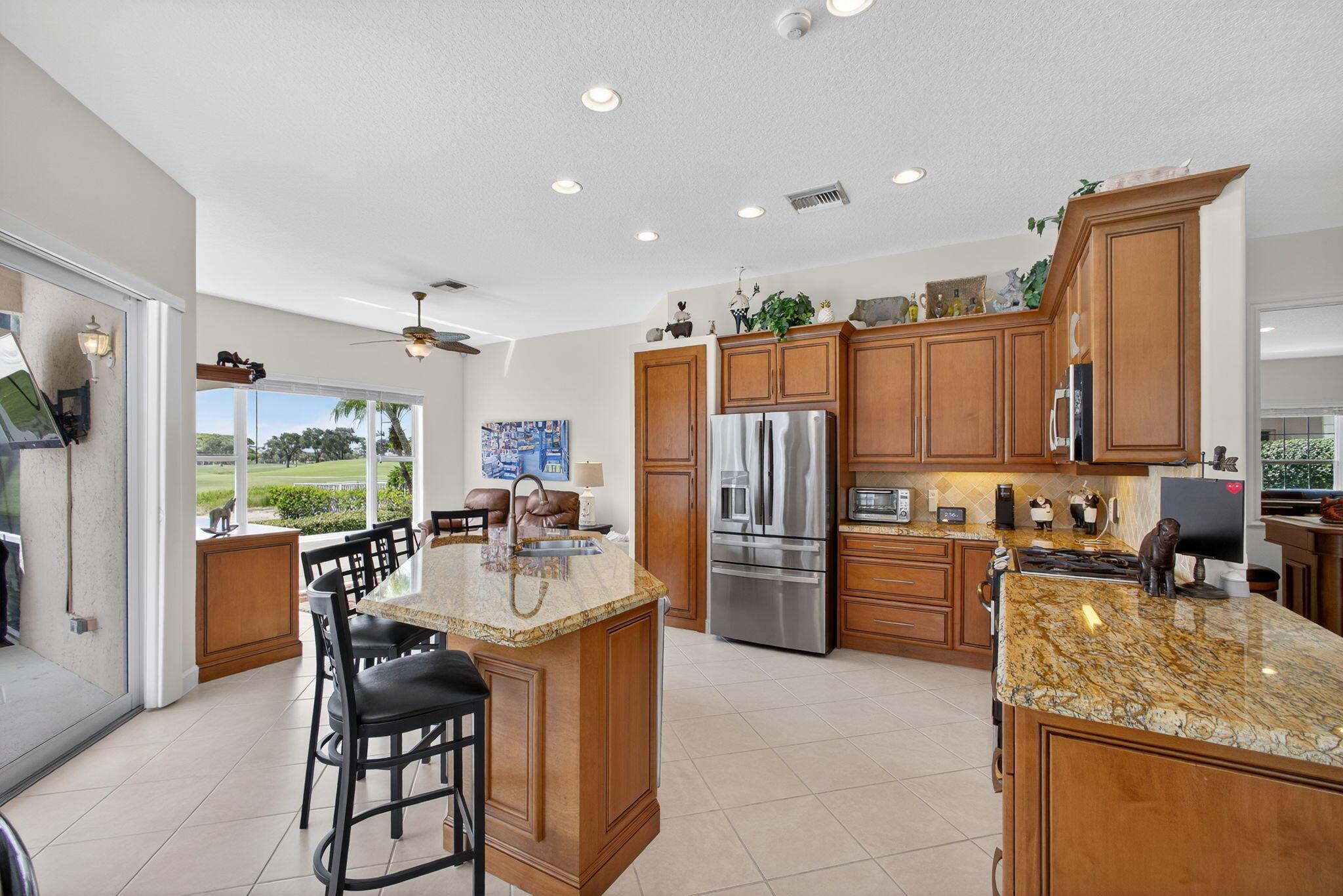 Image to showcase the property located at 902 Augusta Pointe Drive