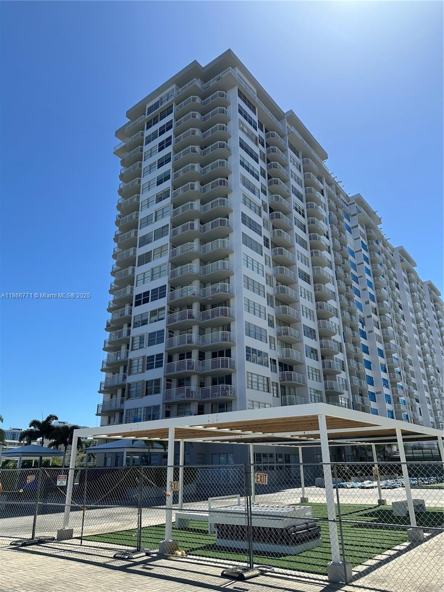 18021 Biscayne Blvd Unit 901, Aventura, Florida 33160