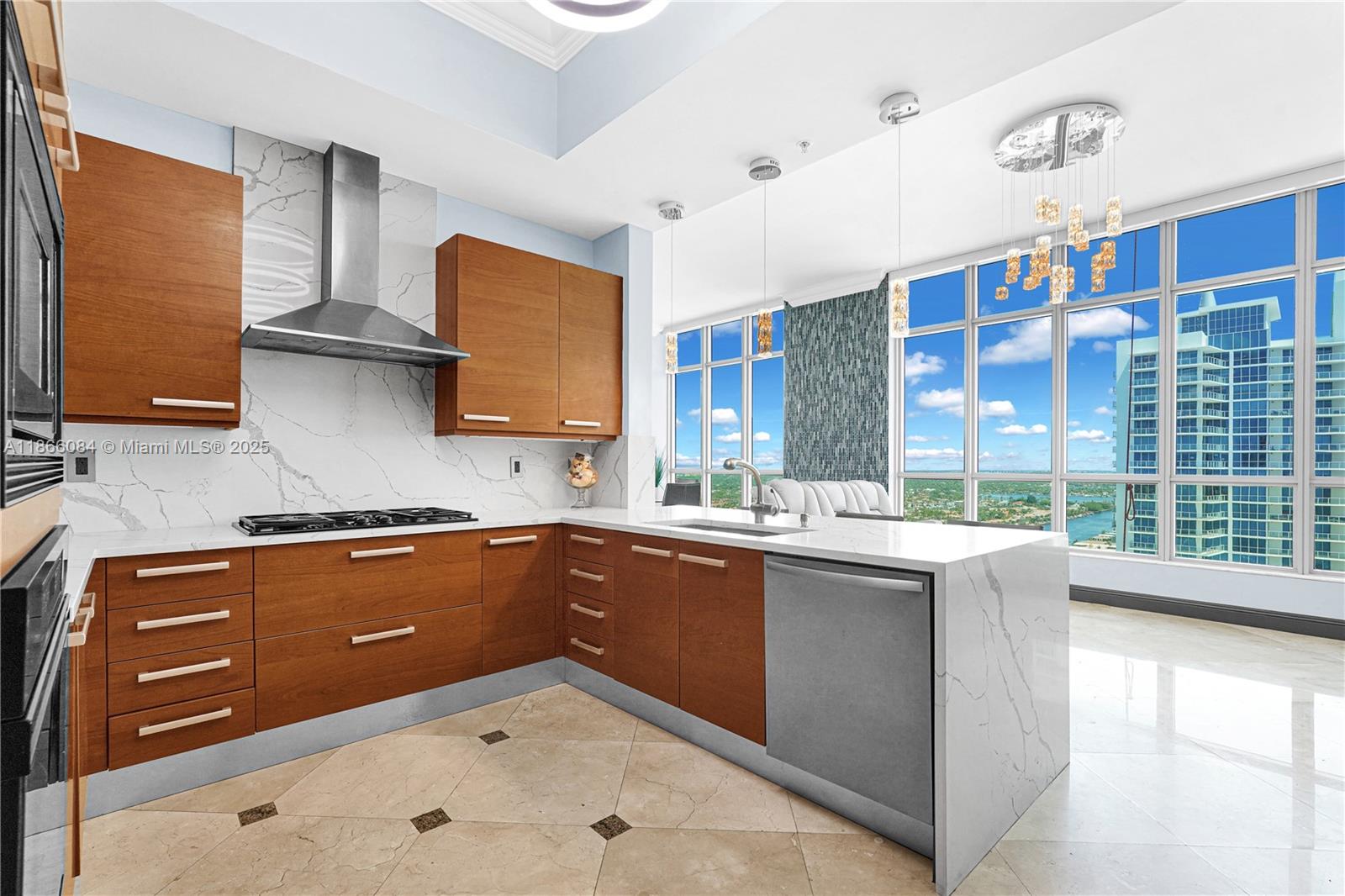 Property photo # 8