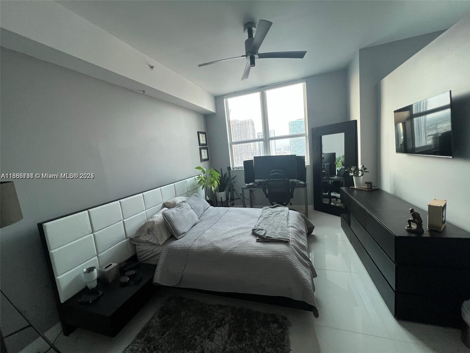 133 NE 2nd Ave #3207, Miami FL 33132