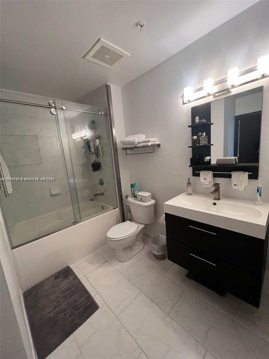 133 NE 2nd Ave #3207, Miami FL 33132