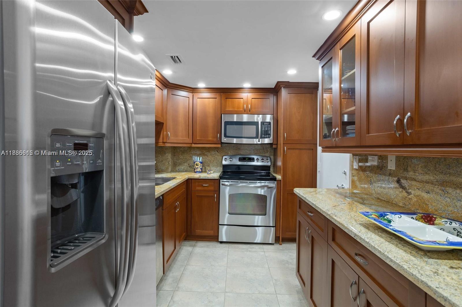 Property photo # 6