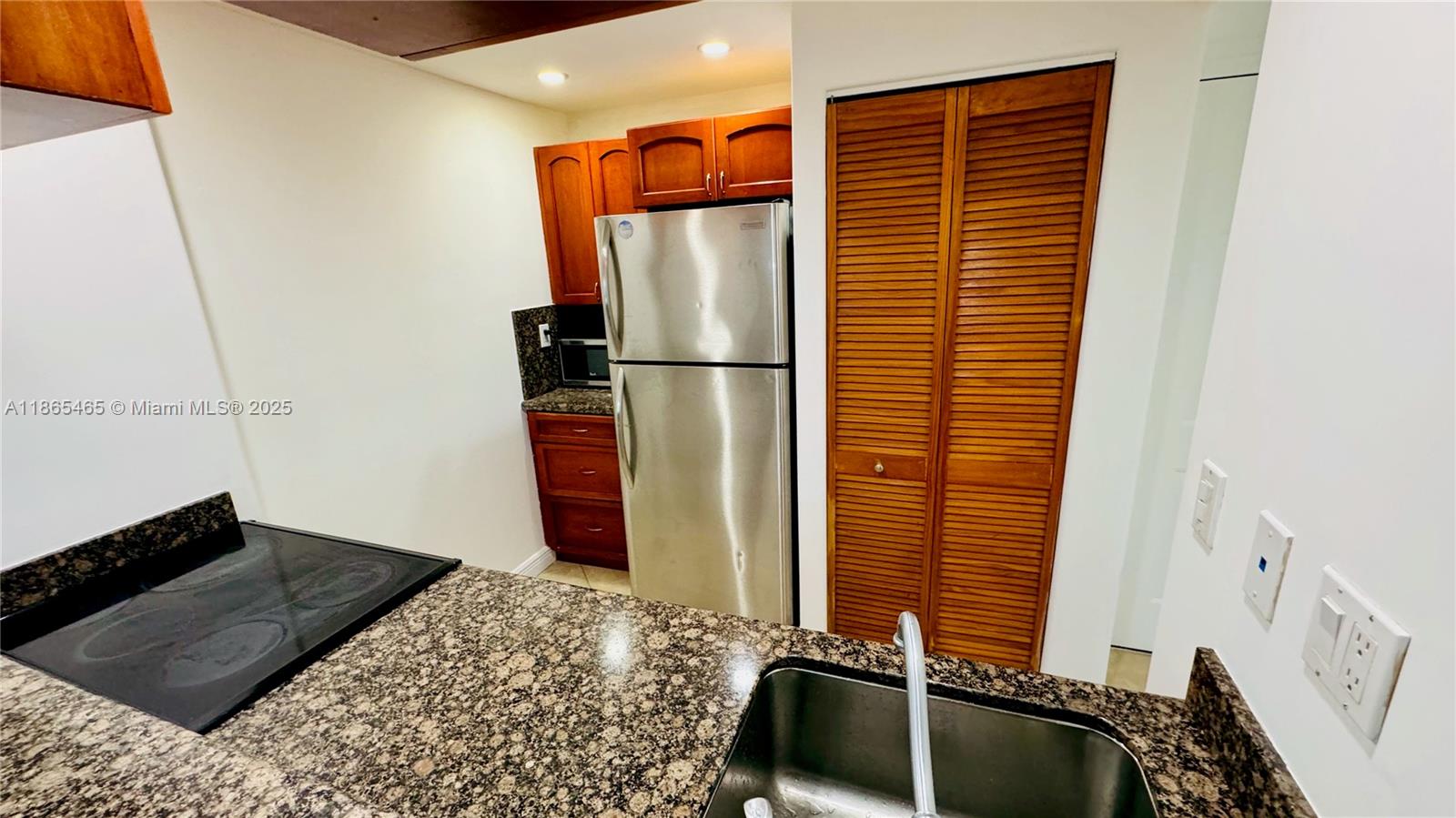 Property photo # 8
