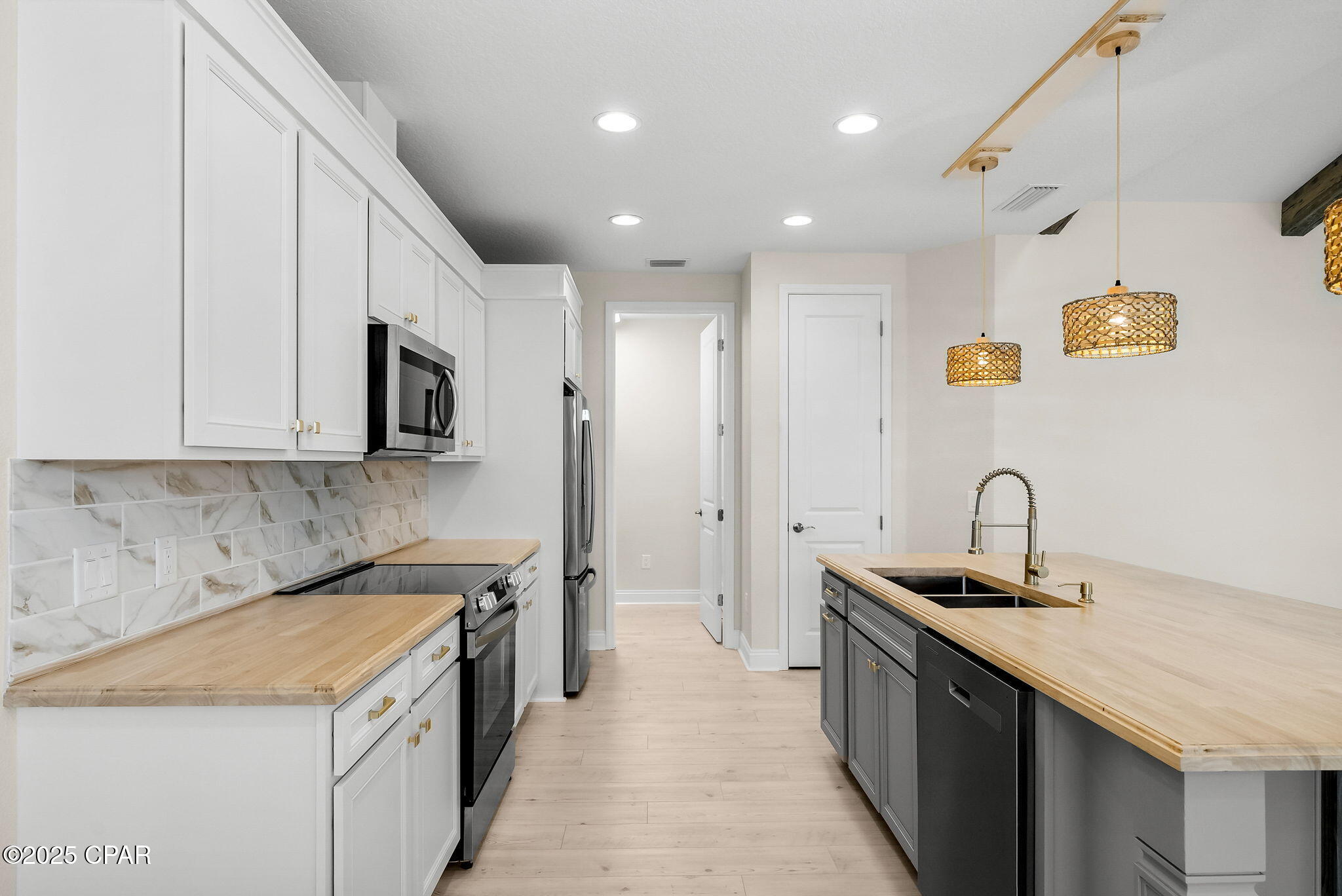 Image 16 For 8706 Sand Dollar Dr Drive